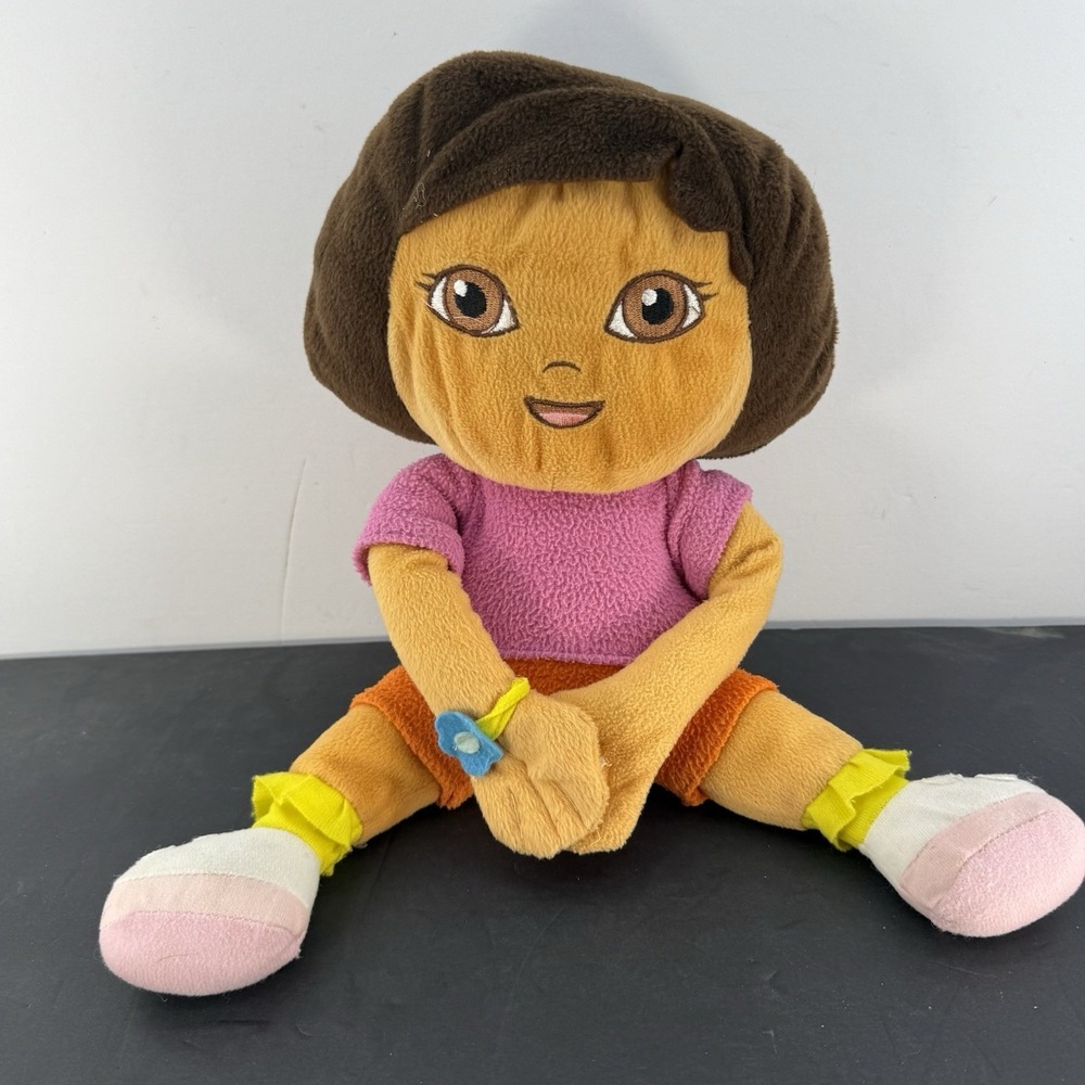 Dora The Explorer Plush 13" Viacom 2010 Plush